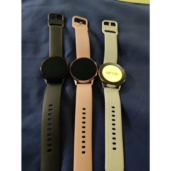 SOLD—-Samsung Watches for sale - 22 pieces - Picture 7 of 11